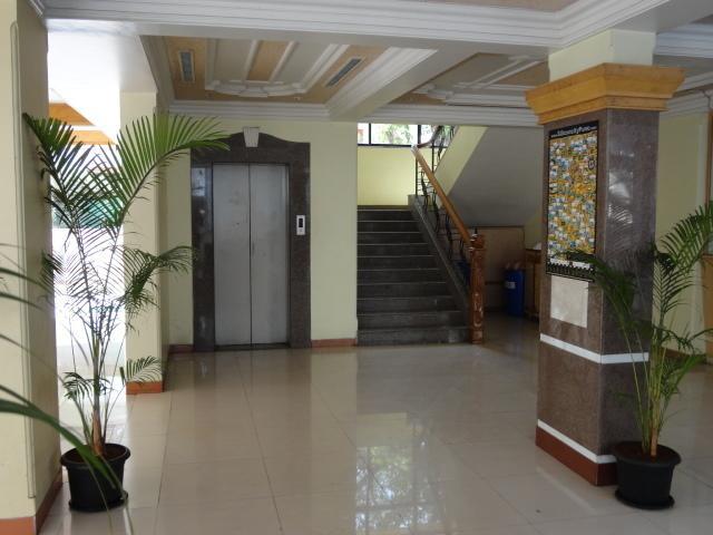 Hotel Om Sai Palace Pune Exterior photo