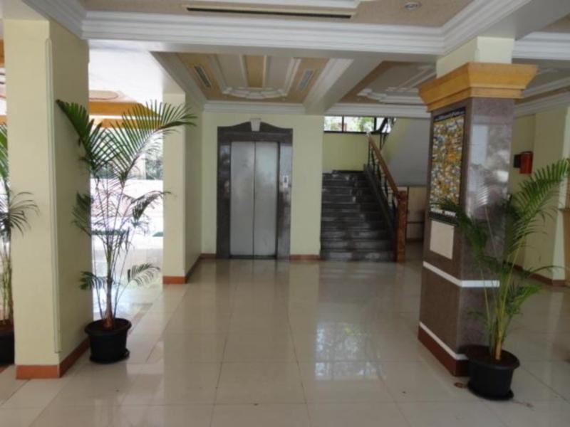 Hotel Om Sai Palace Pune Exterior photo